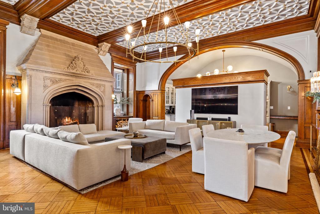THE CHANDLER PLACE 
