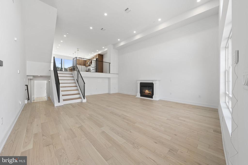 2552 SOMERSET STREET