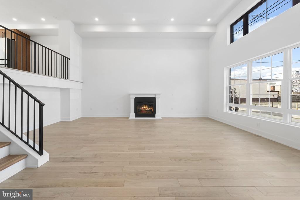 2552 SOMERSET STREET
