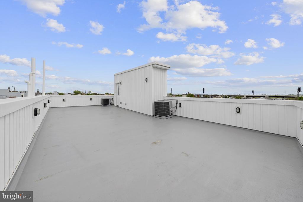 2552 SOMERSET STREET