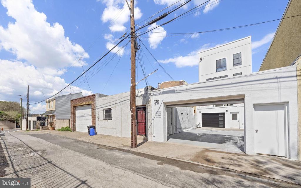 2552 SOMERSET STREET