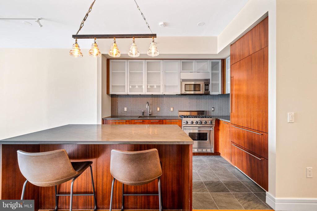 1414 S PENN SQUARE 14E