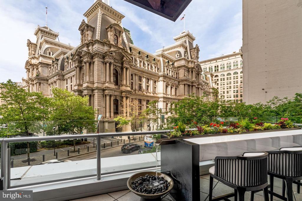 1414 S PENN SQUARE Unit: 27CDE