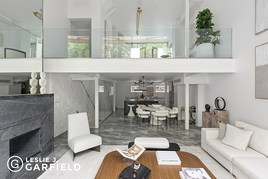 75 Bedford Street House