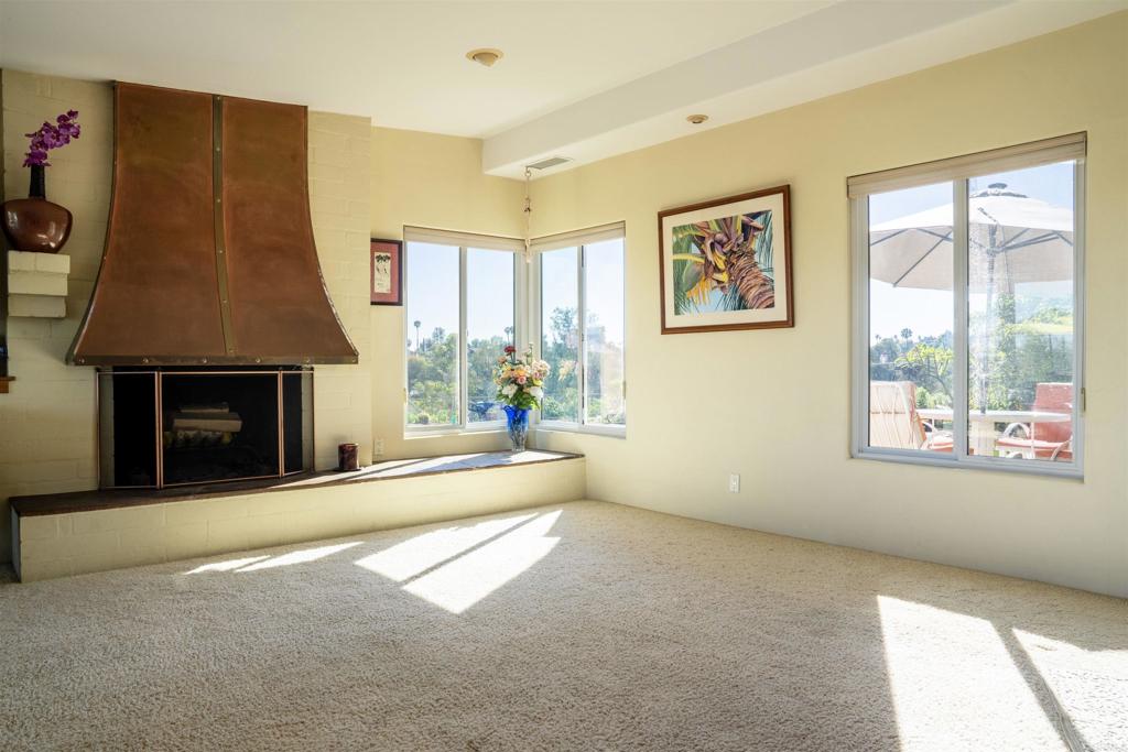 969 Viletta Drive