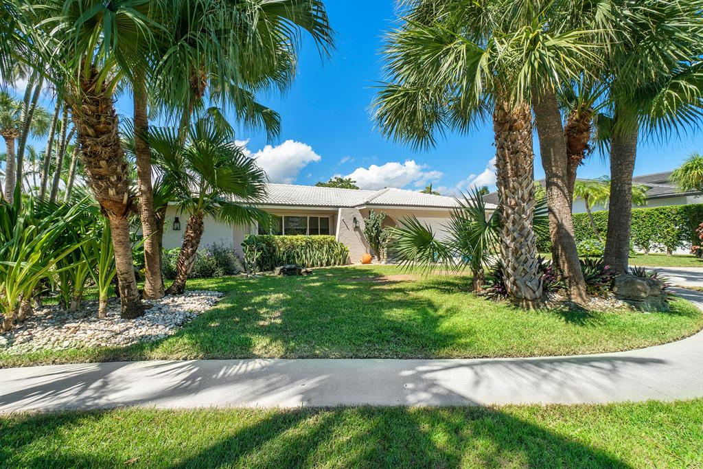 2201 Banyan Road