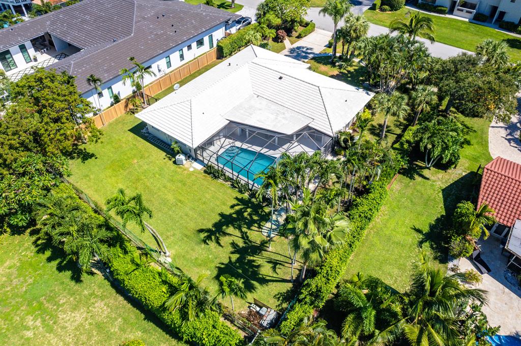 2201 Banyan Road