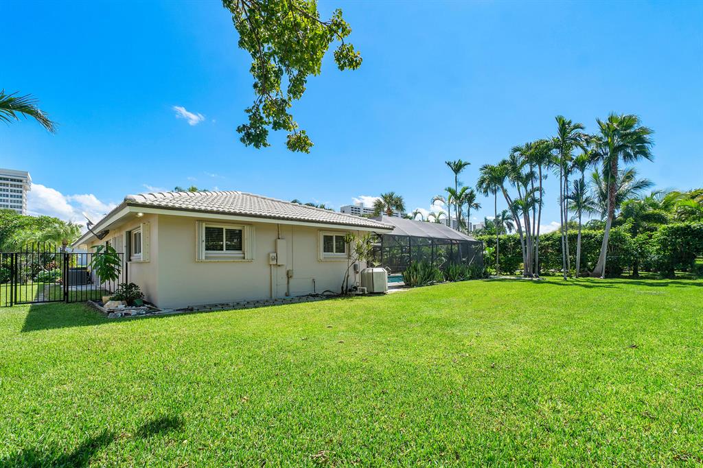 2201 Banyan Road