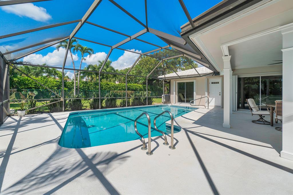 2201 Banyan Road