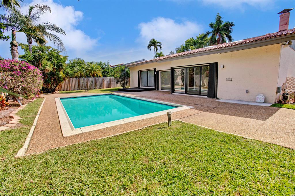 3069 NW 25th Way