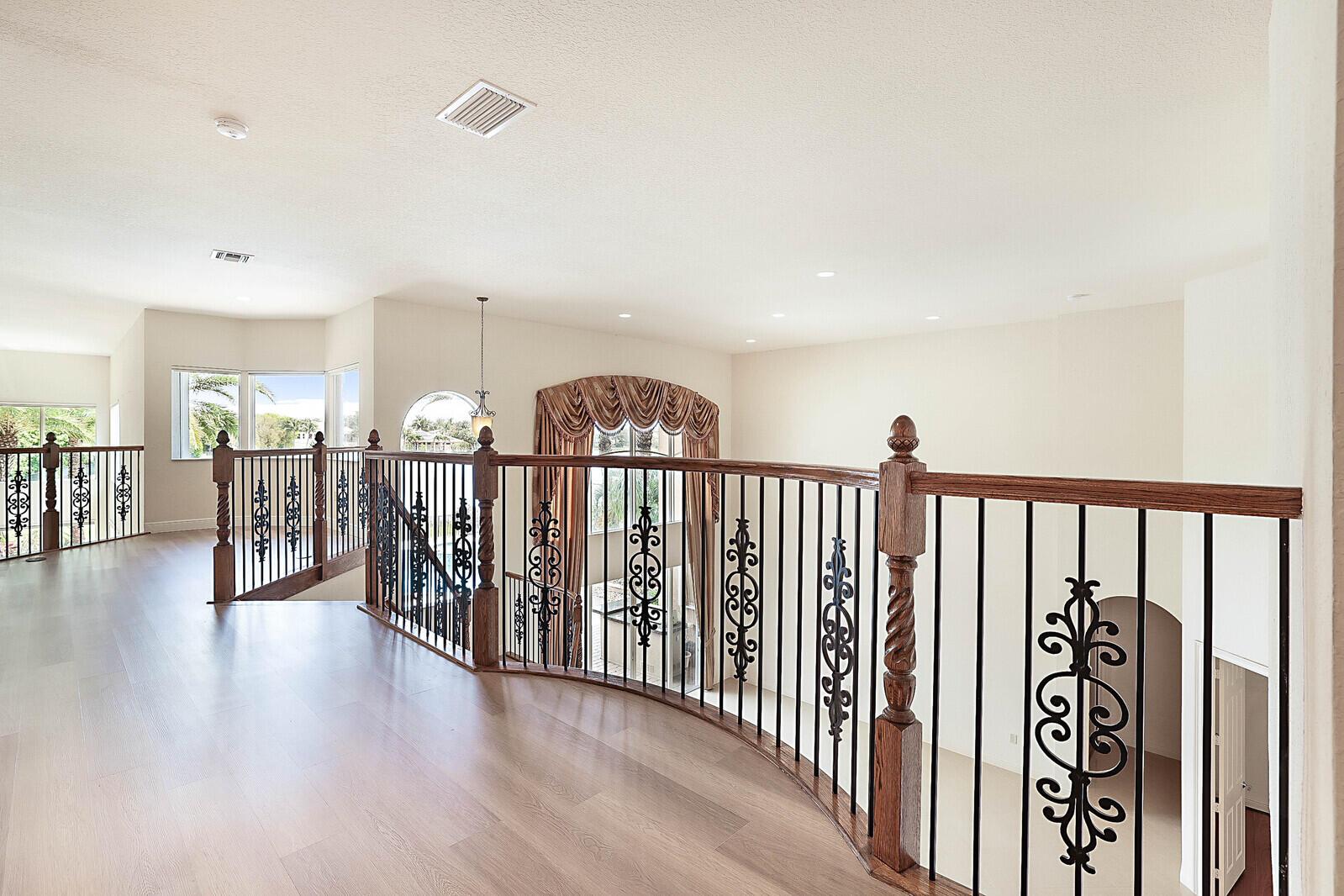 8684 Baystone Cove