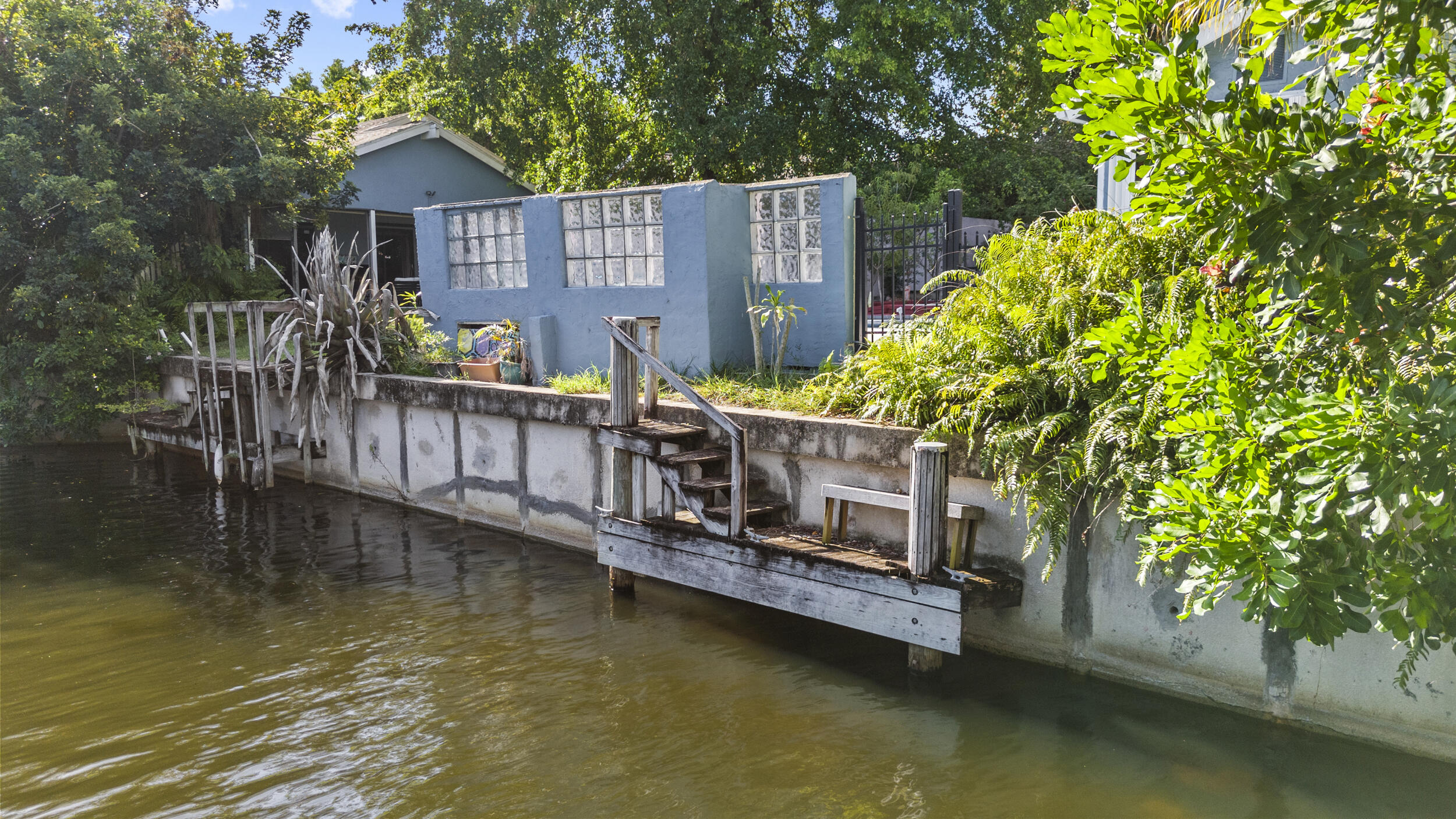 1322 Walnut Terrace