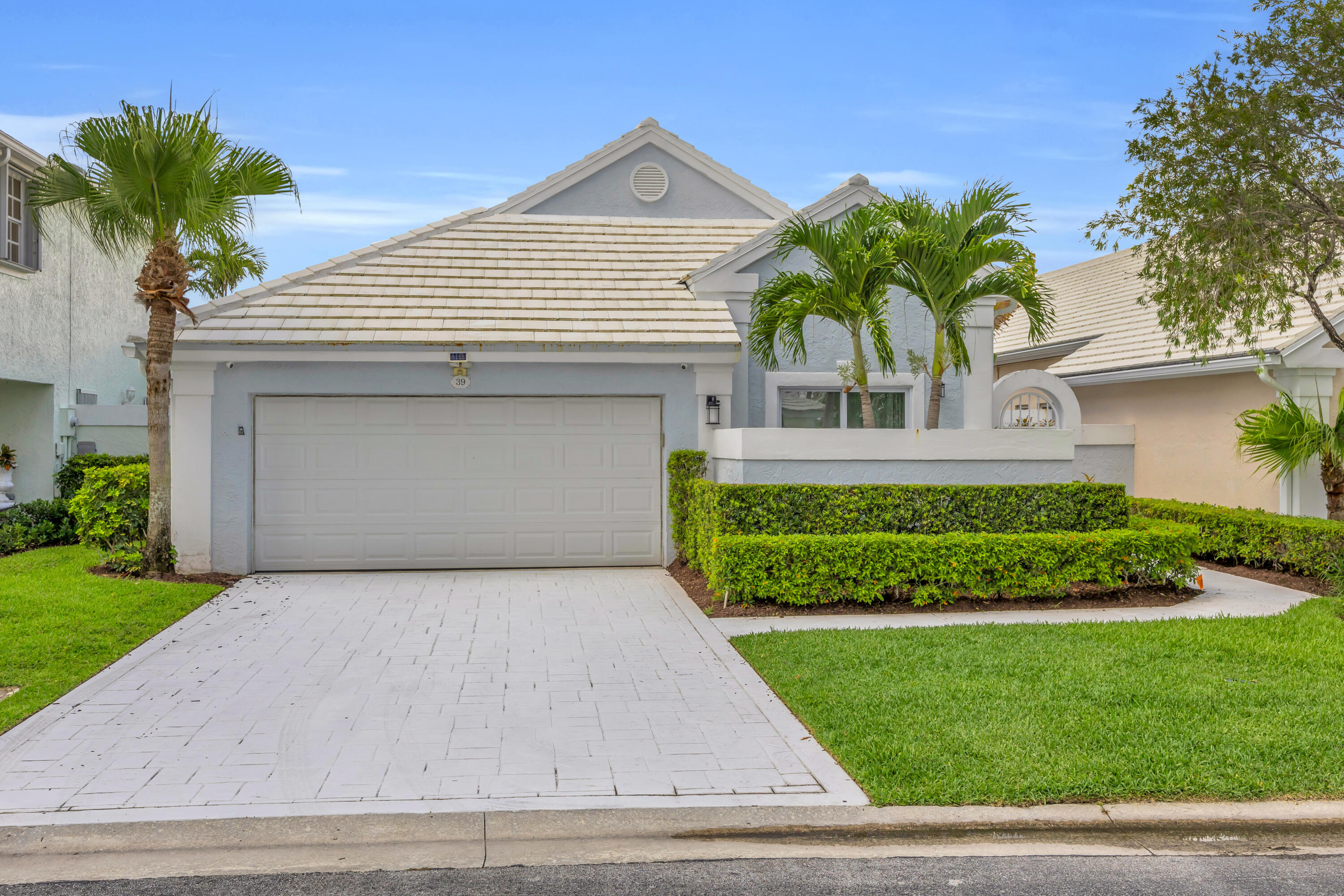 39 Dorchester Circle