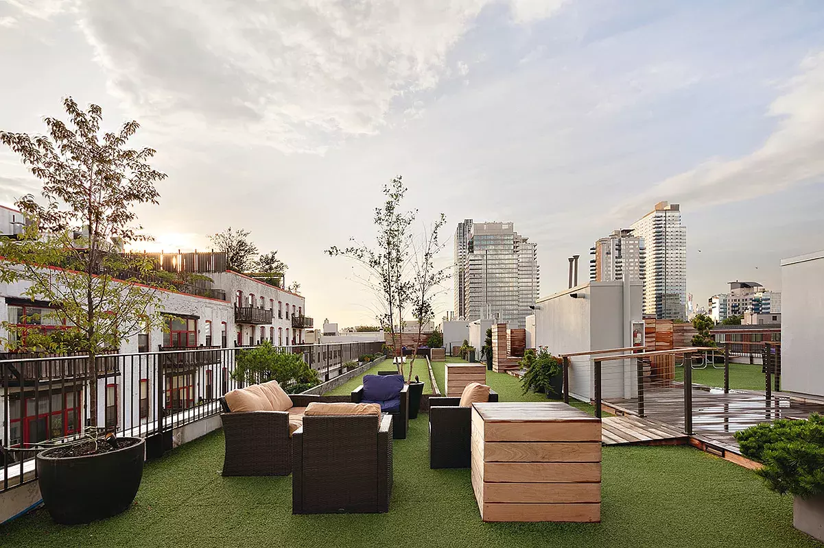 76 N 4TH Street Unit: 305