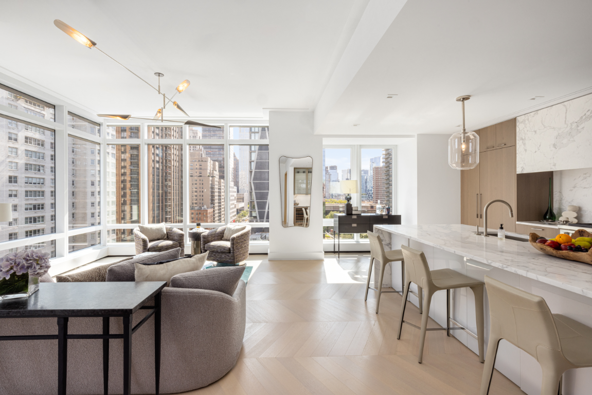 200 Amsterdam Avenue 7A