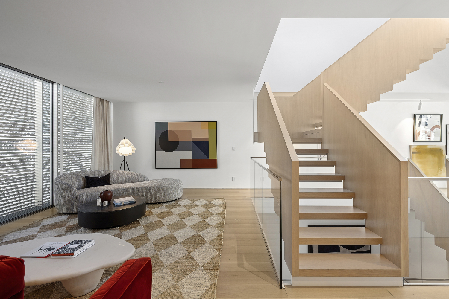 217 W 20TH Street
