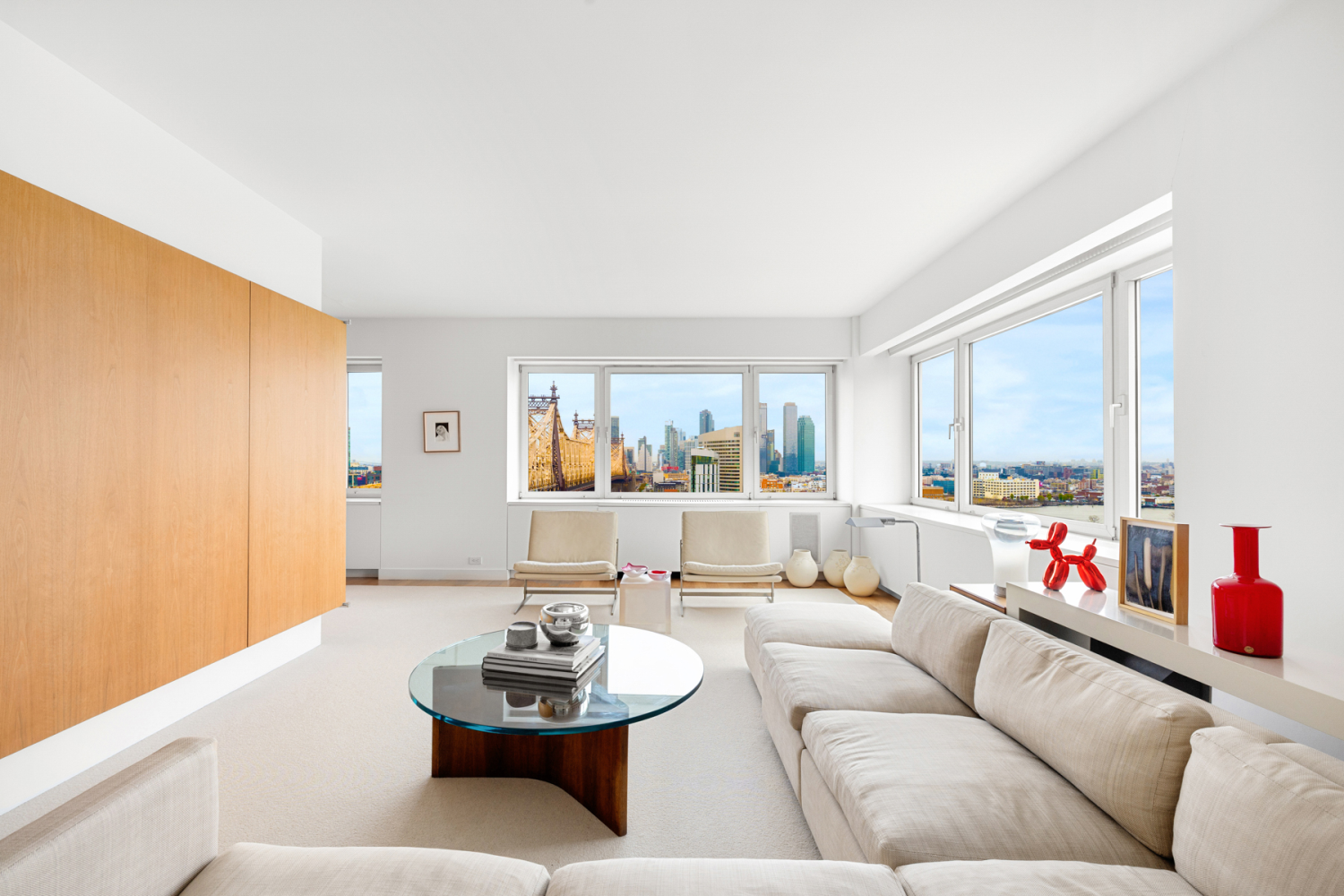 35 SUTTON Place 20A