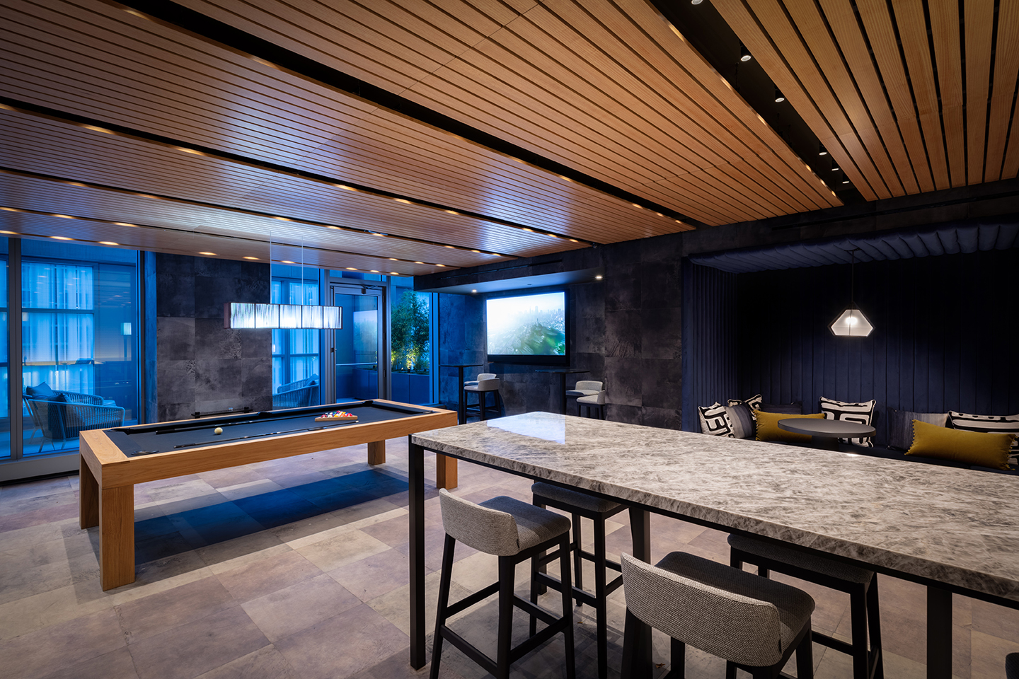 200 AMSTERDAM Avenue 46