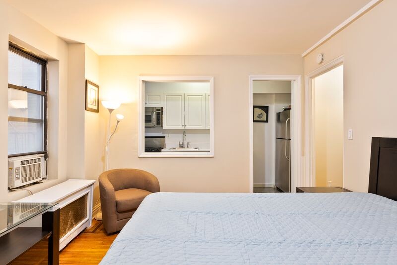 142 E 49TH Street 3DD