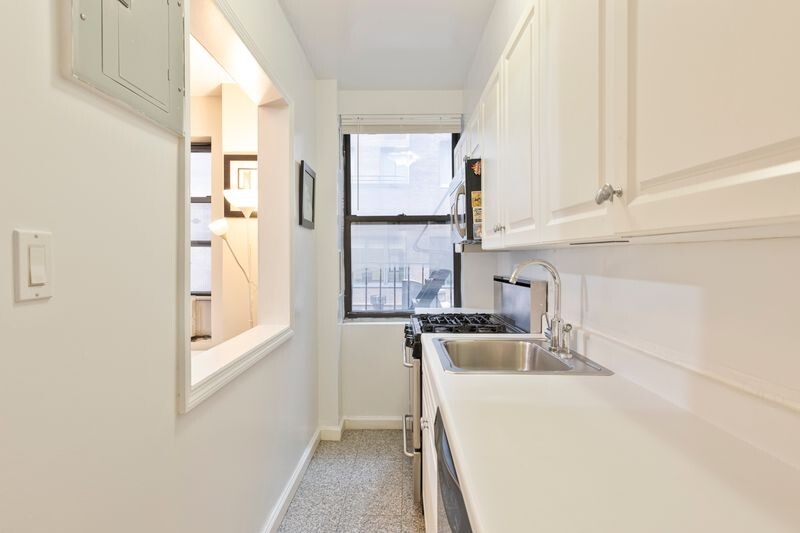 142 E 49TH Street 3DD