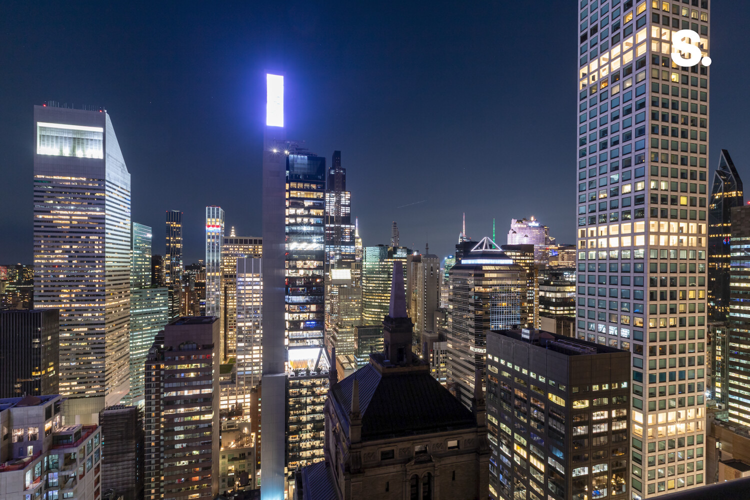 117 E 57TH Street 49D/51D