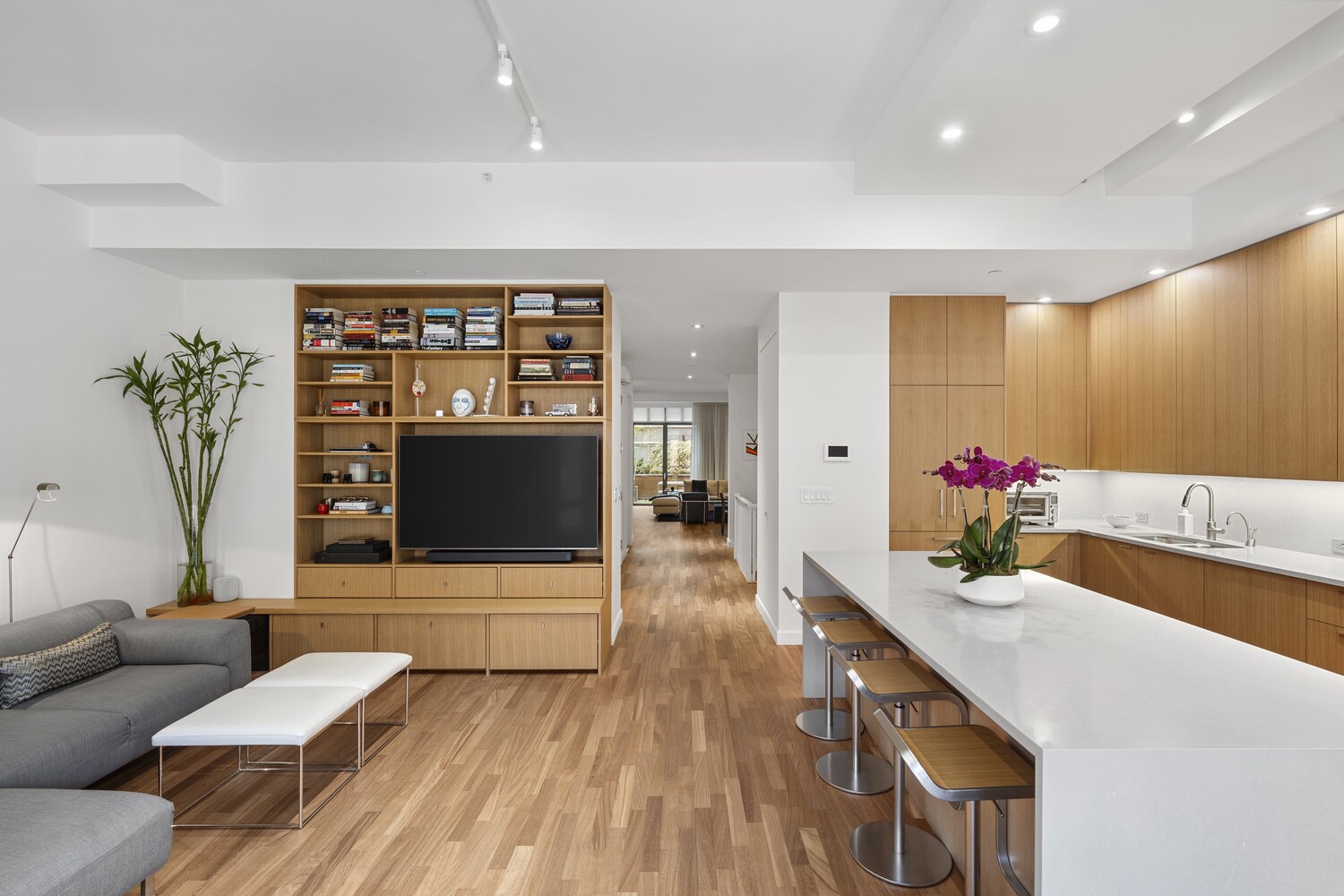 3 MORTON Square