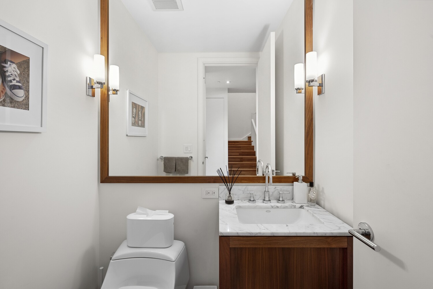 3 MORTON Square