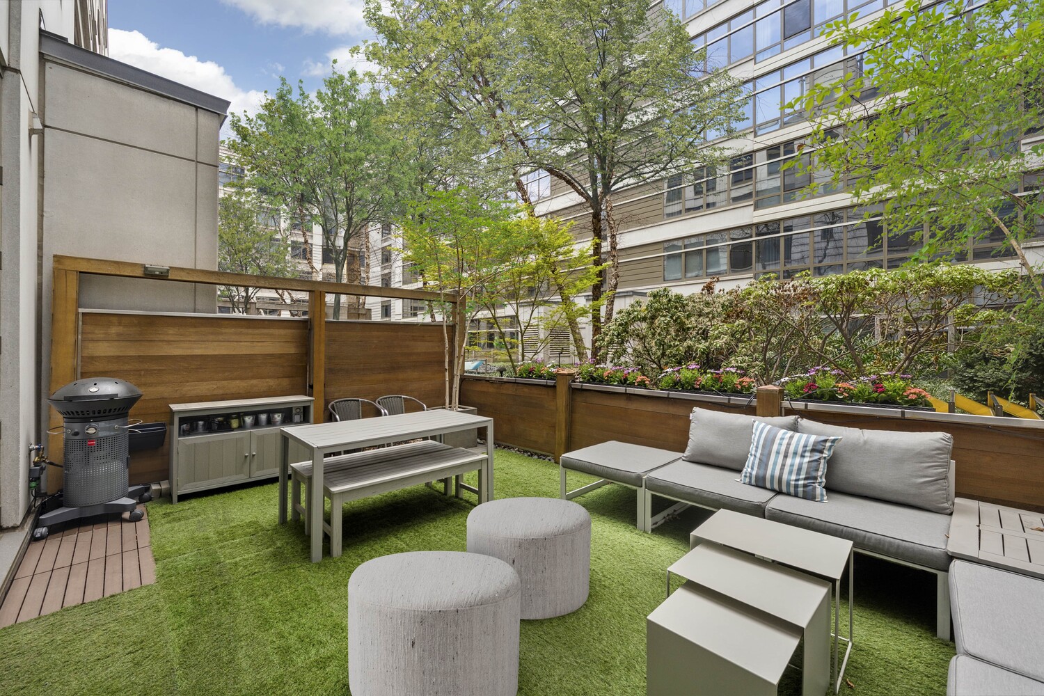 3 MORTON Square