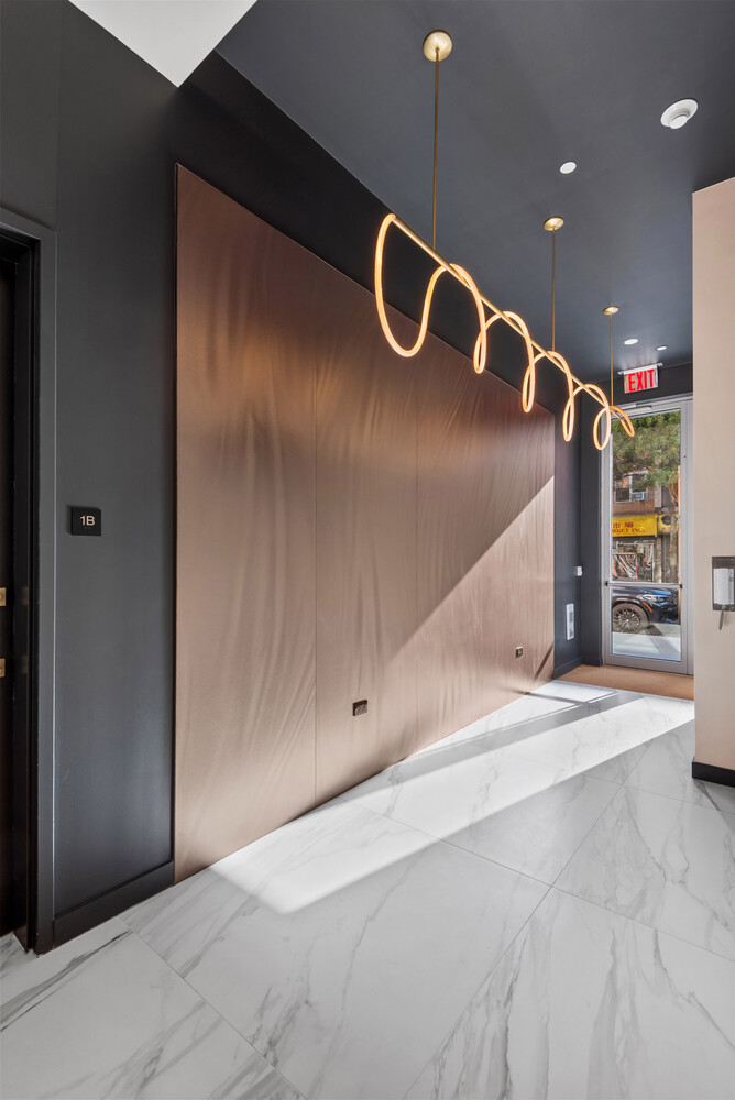 330 GRAND Street 5B