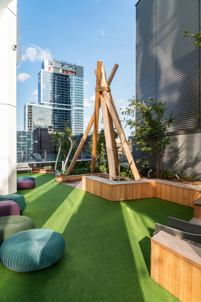 1 CITY Point 66D