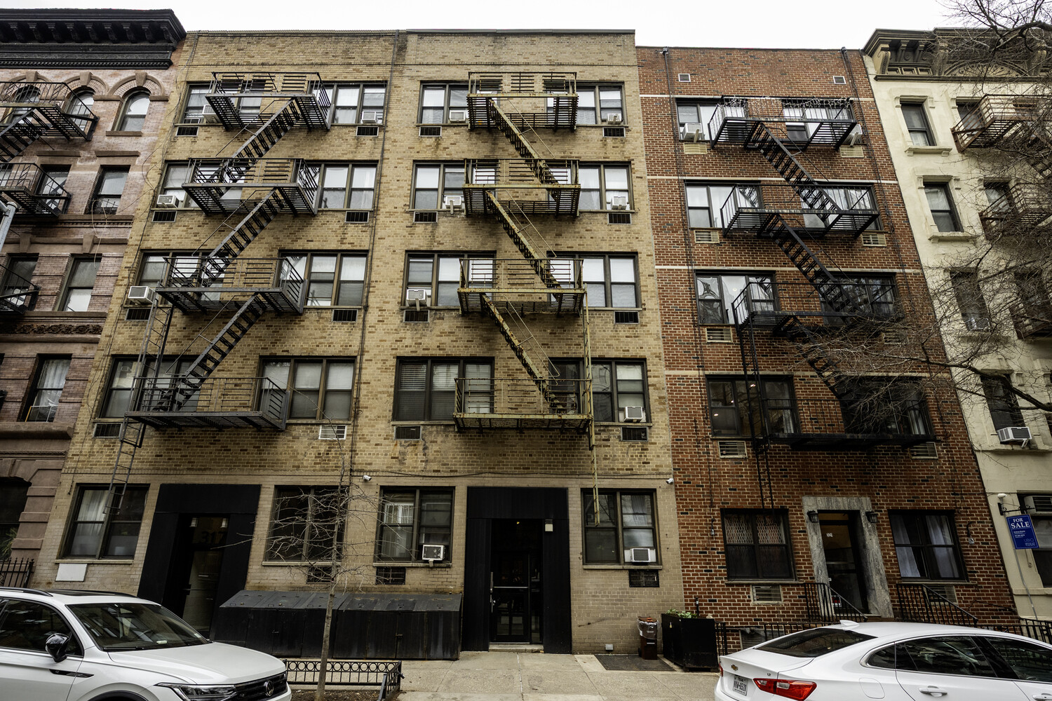 319 E 90TH Street 1