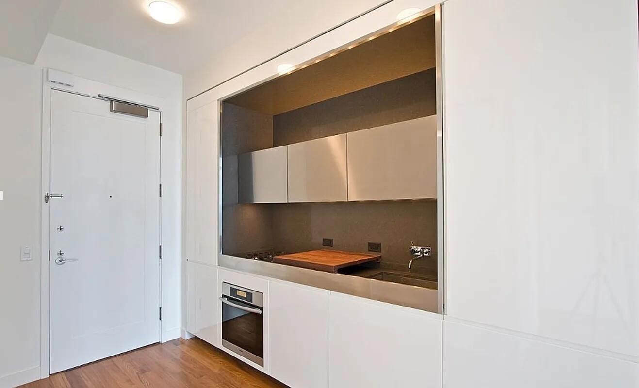 15 WILLIAM Street 7D
