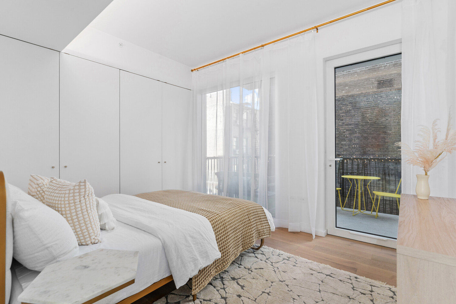 330 GRAND Street 4A