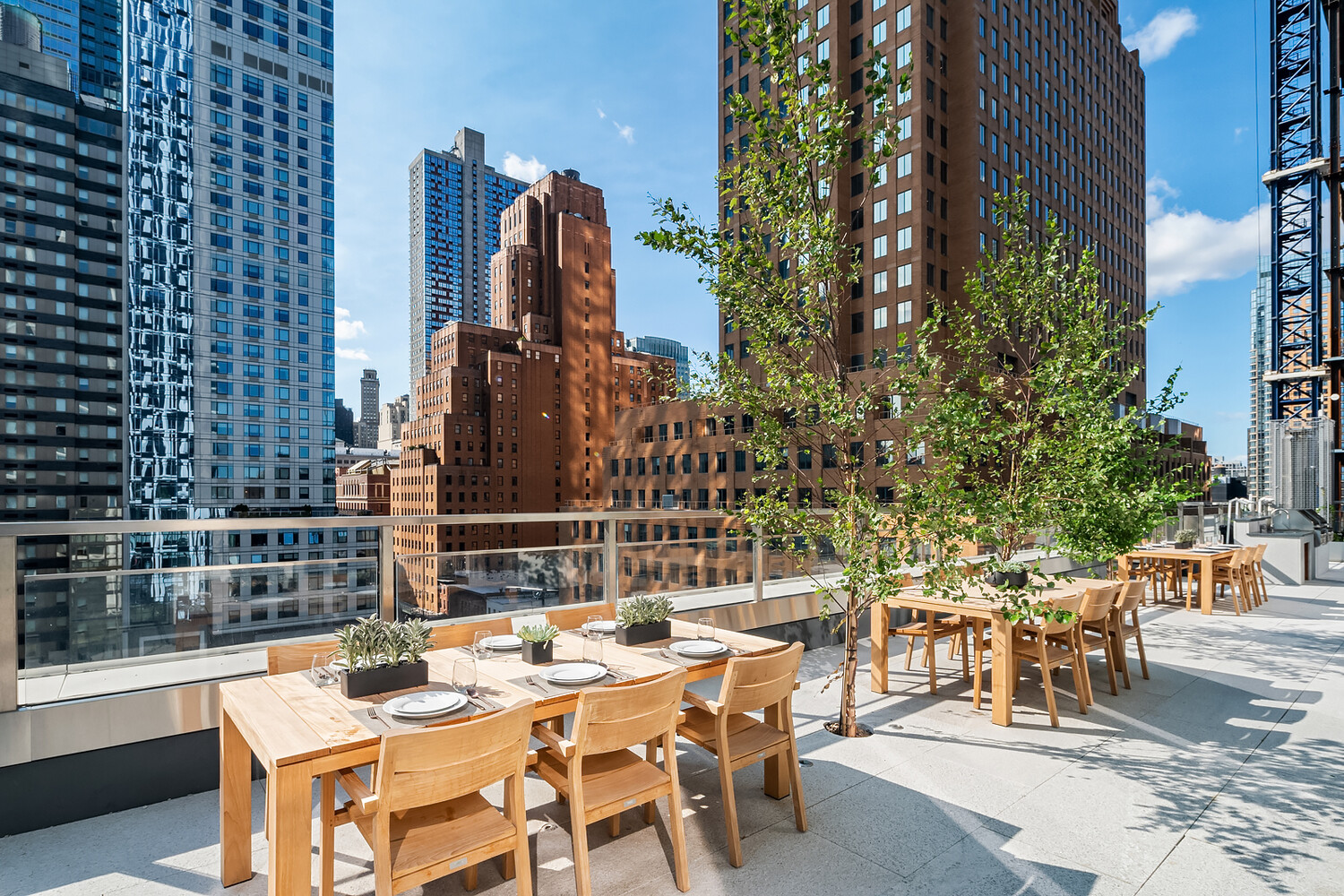 1 CITY Point 58E