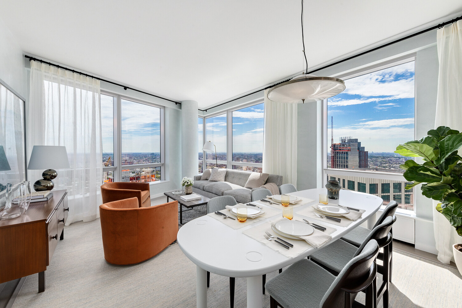 1 CITY Point 58E