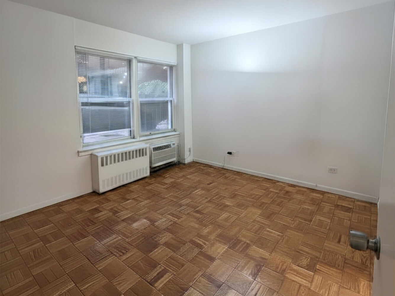 120 E 36TH Street 1C