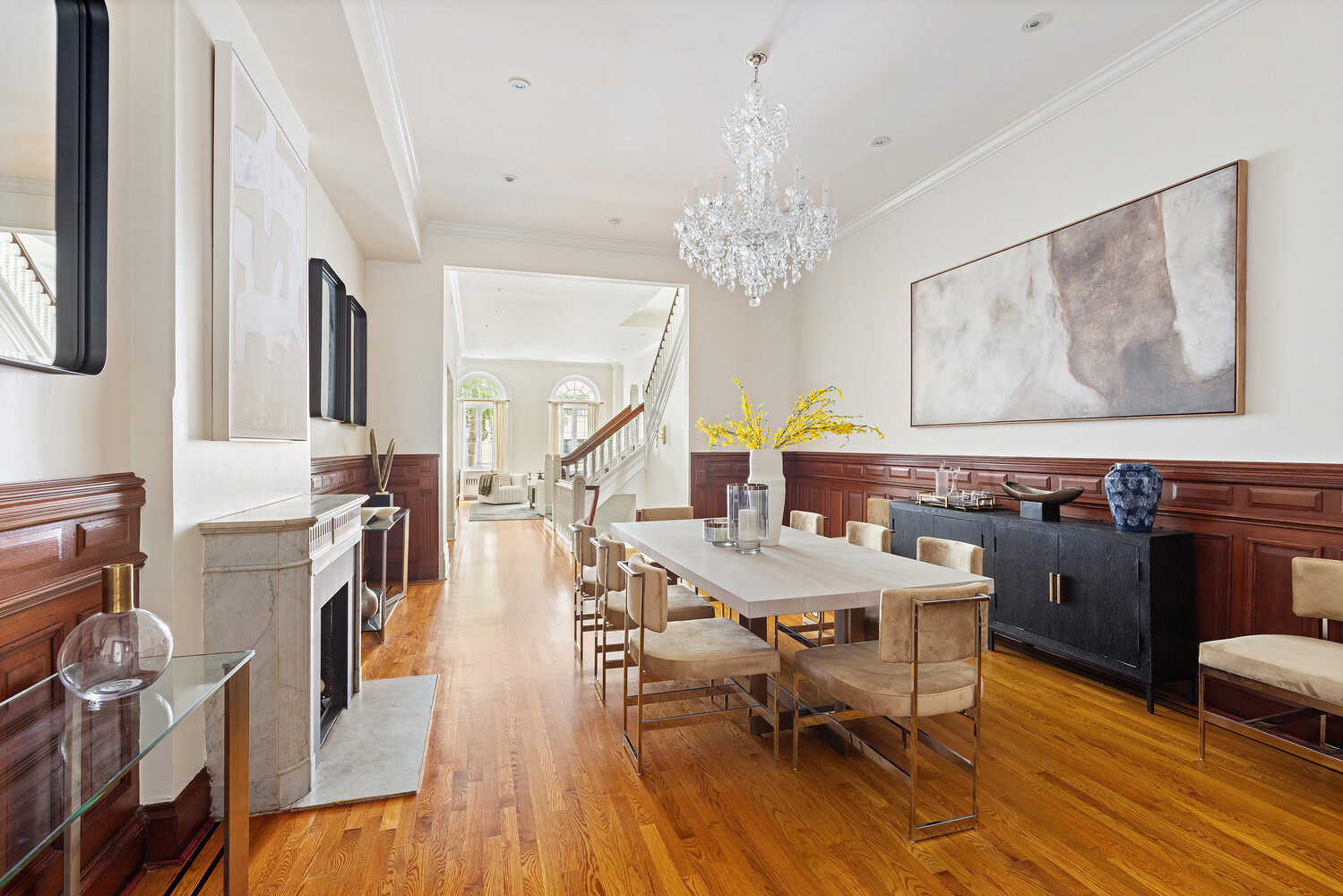 127 E 81ST Street