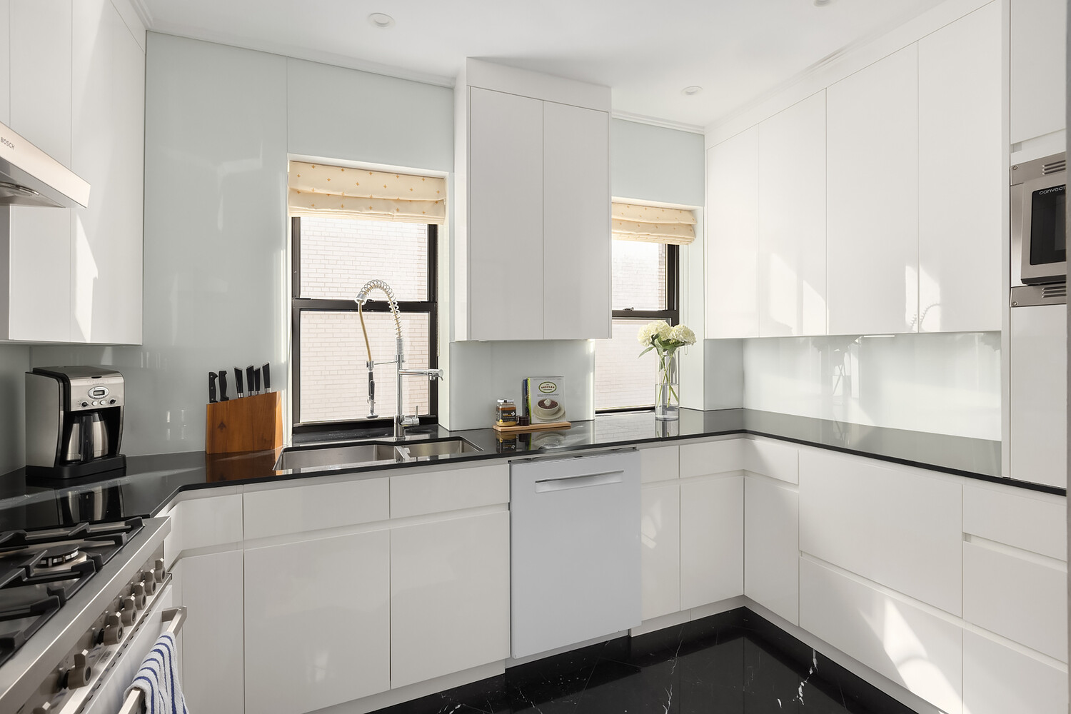 18 E 77TH Street 5AB
