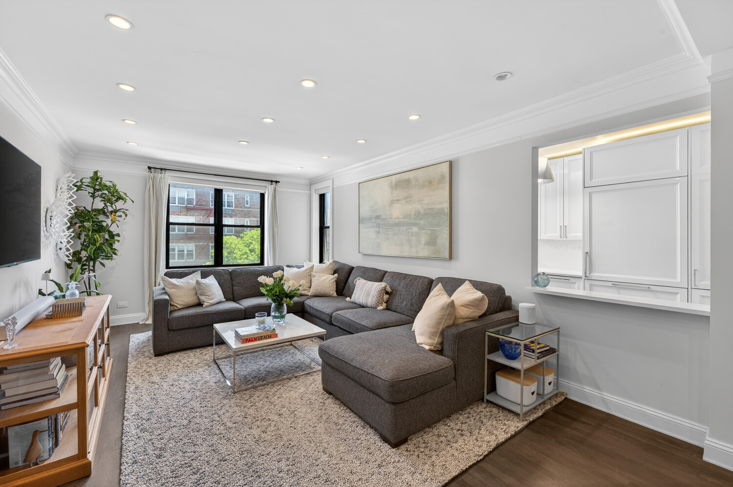 100 West 12th Street, 4K