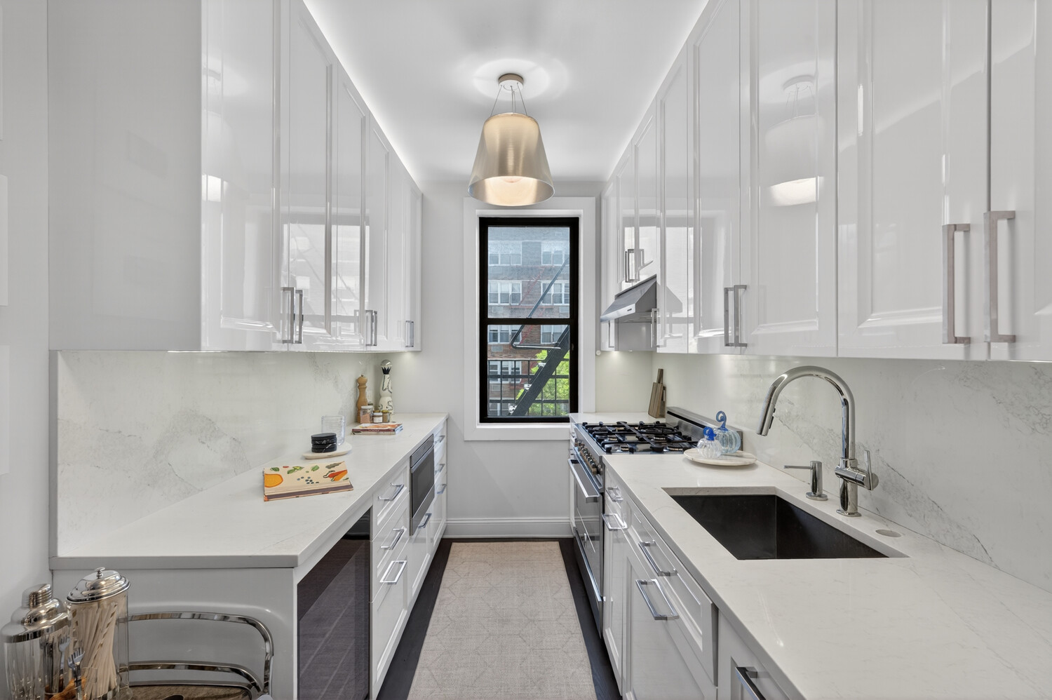 100 West 12th Street, 4K