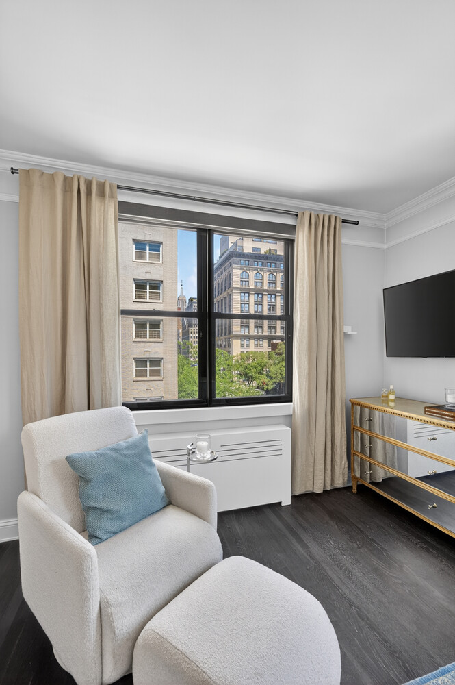 100 West 12th Street, 4K