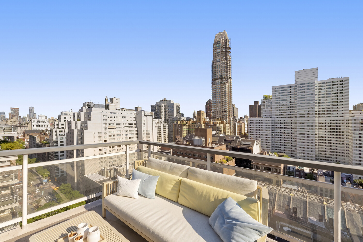 200 E 66TH Street D2005