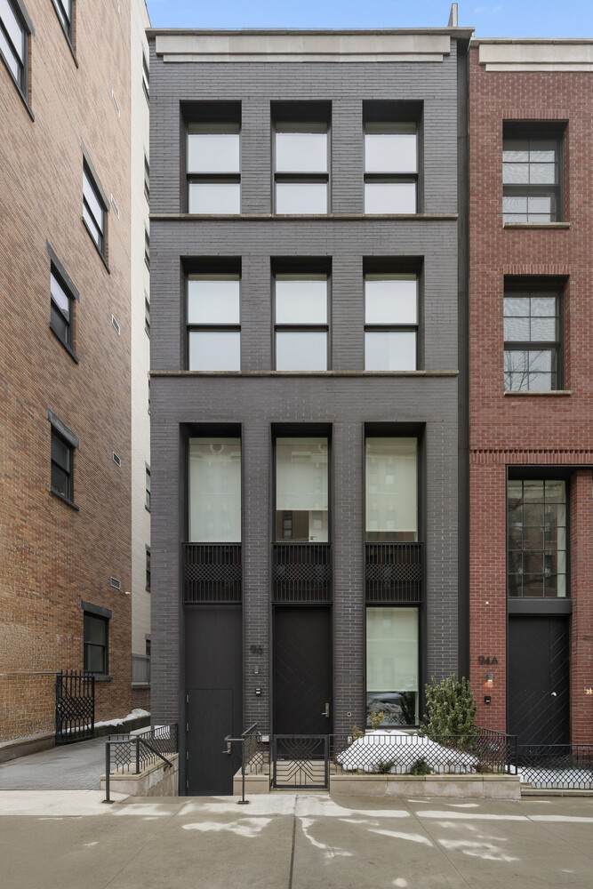 96 AMITY Street