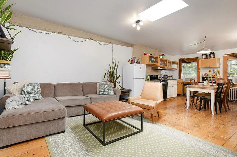 362 W 30TH Street HOUSE