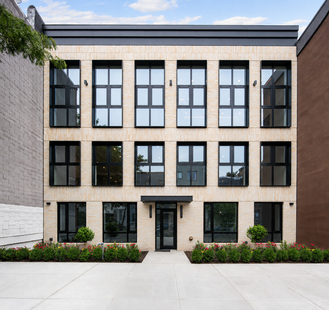 151 FREEMAN Street PHB