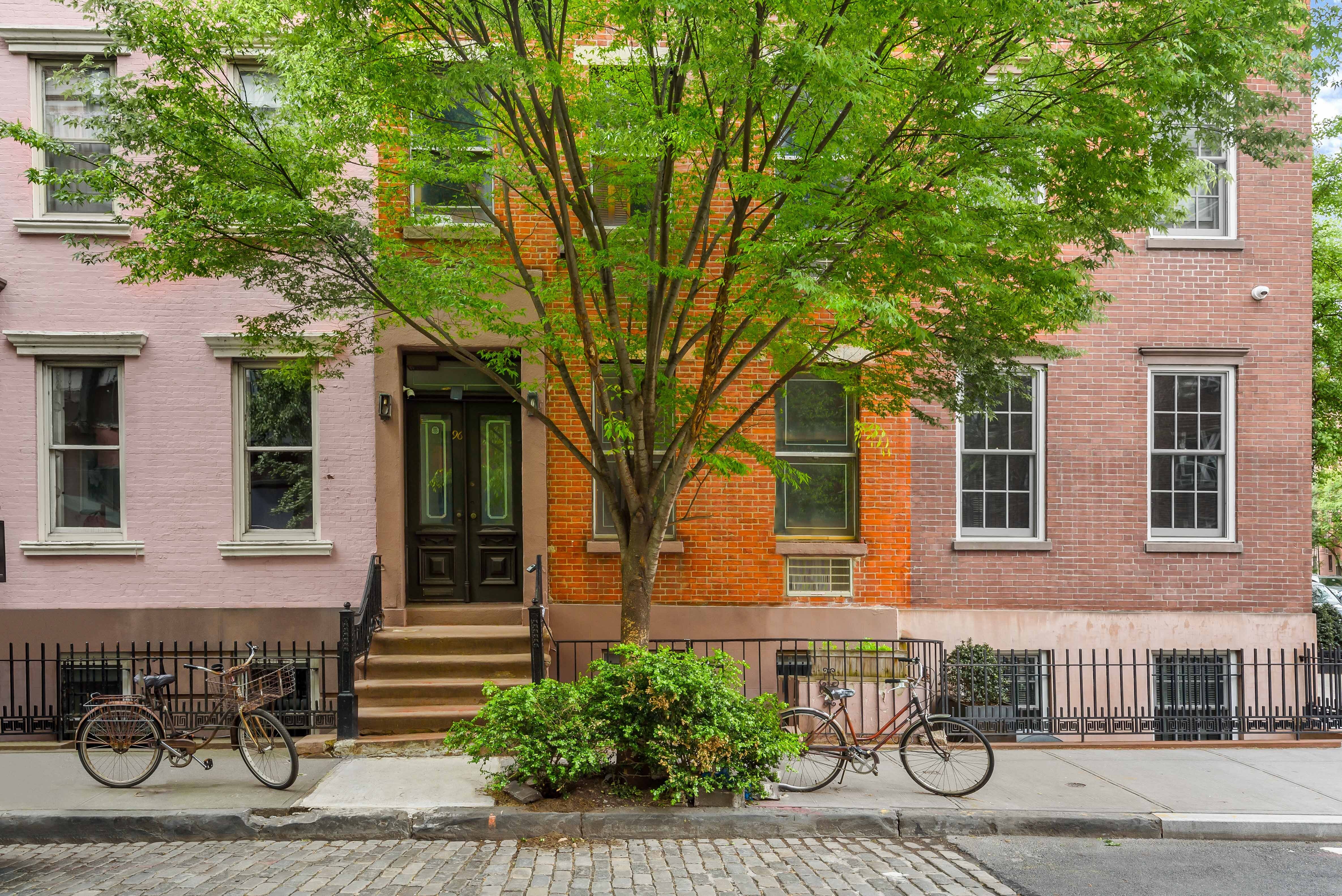 96 Bank Street | West Village Townhouse