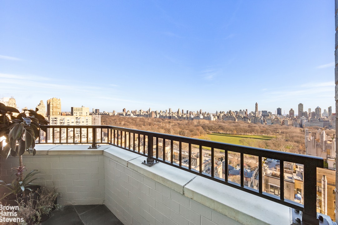 22 West 66th Street PH2526