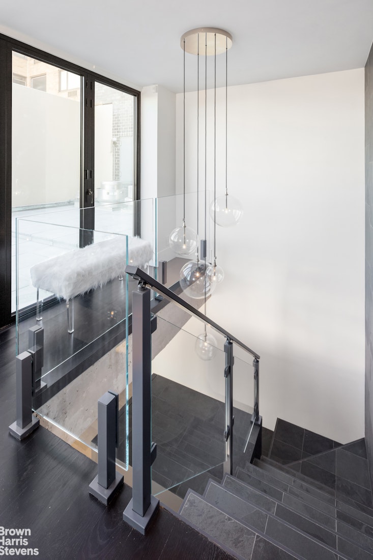 22 West 66th Street PH2526