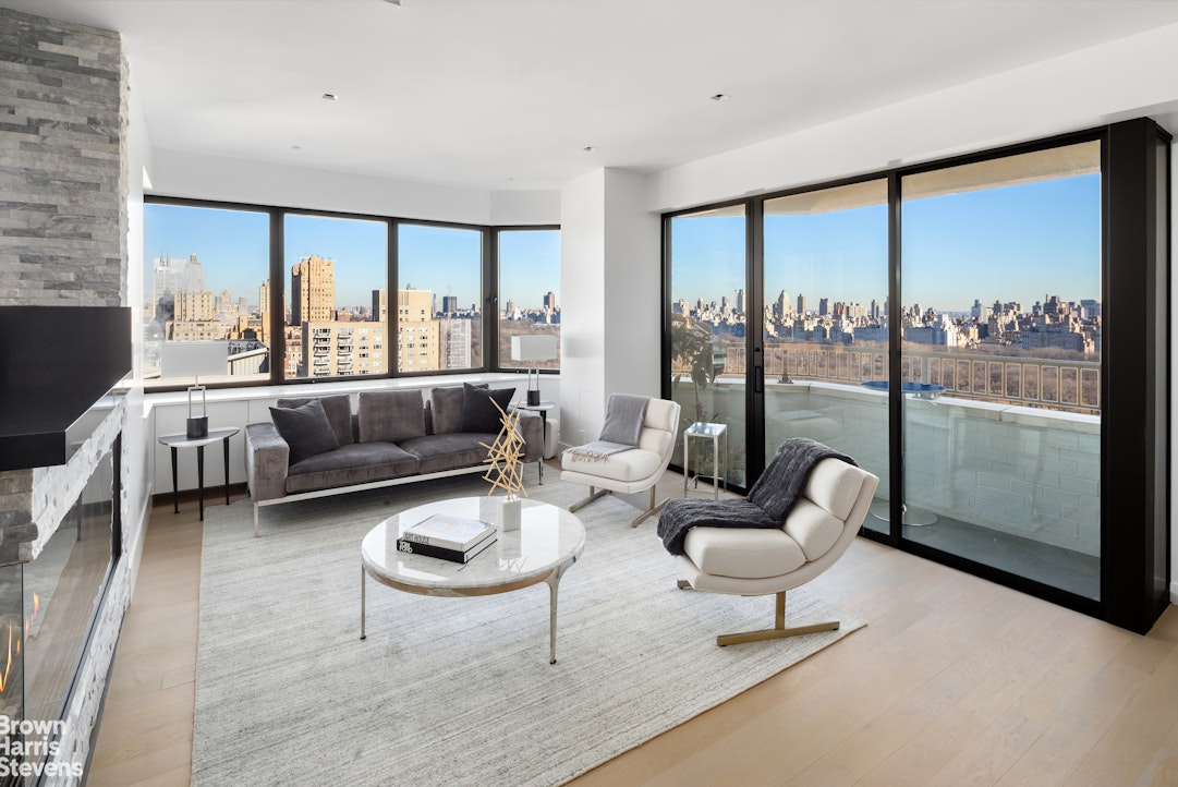 22 West 66th Street PH2526