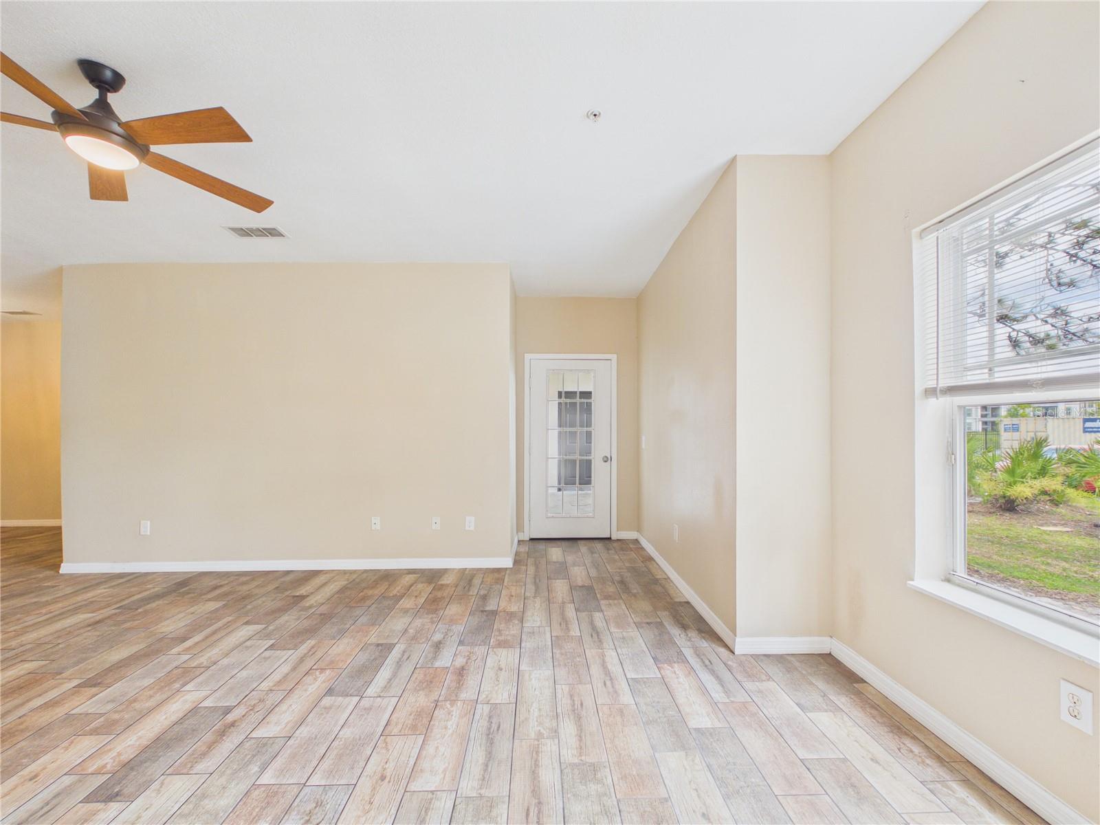 16305 ENCLAVE VILLAGE DR #102